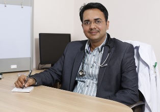 डा. ओममूर्ति अनिल बरिष्ट मुटुरोग विशेषज्ञ ग्राण्डी इन्टरनेशनल हस्पिटल