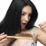 कपाल झर्ने समस्याबाट दिक्क हुनुभएको छ ? अपनाउनुस् यी उपाय