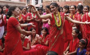 ‘दर ऐच्छिक खाँऔँ तर नाचौँ अनिवार्य’