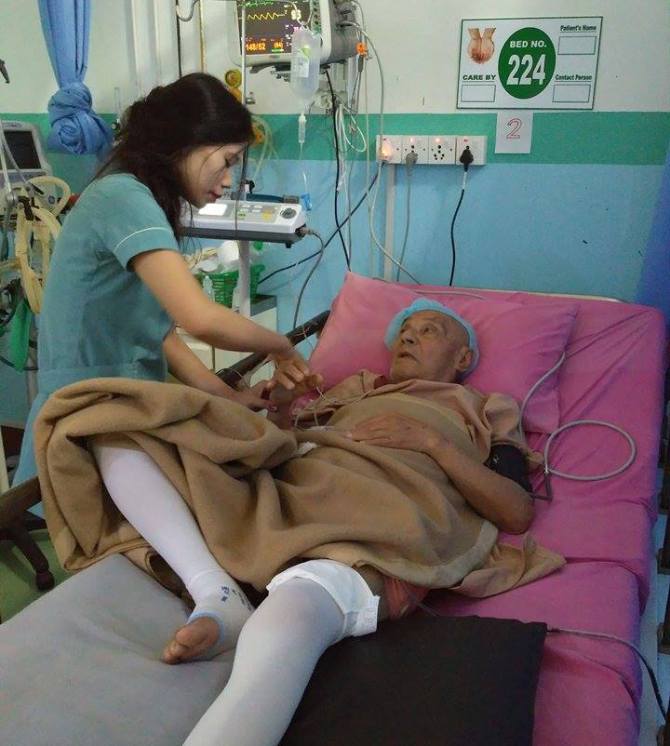 ९७ बर्षीय तिलकमान बज्राचार्य कान्तिपुर जनरल अस्पतालको आइसियु कक्षमा