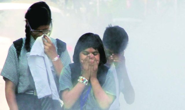 विषाक्त धुवाँका कारण नयाँ दिल्लीमा बिद्यालय बन्द