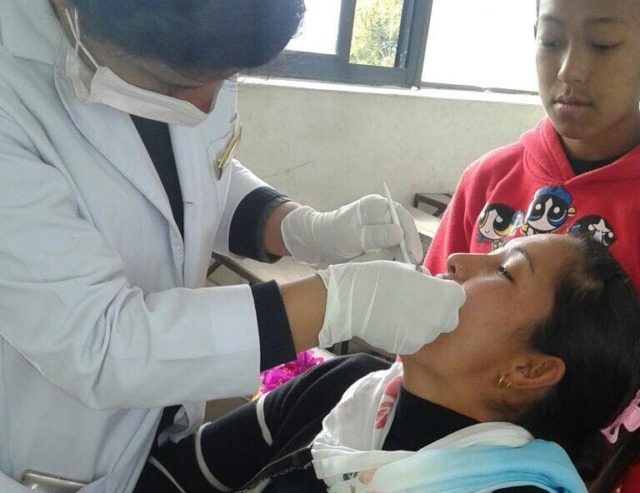 भूकम्प अति प्रभावित गोरखामा केडीसीको दन्त शिविर
