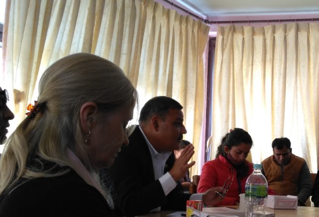 १ करोड ८ लाख जनतालाई हात्तीपाईले विरुद्धको औषधि खुवाईदै
