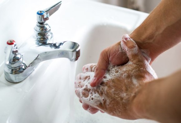 चिसो पानीले हात धोए पनि मर्छ किटाणु : अध्ययन्