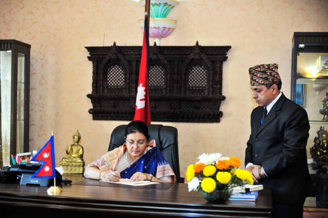राष्ट्रिय चिकित्सा शिक्षा अध्यादेश राष्ट्रपतिद्धारा प्रमाणिकरण