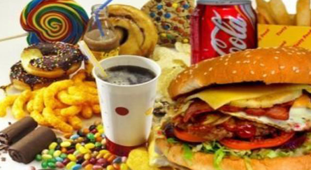 विषाक्त खाजाले ३२ विद्यार्थी बिरामी