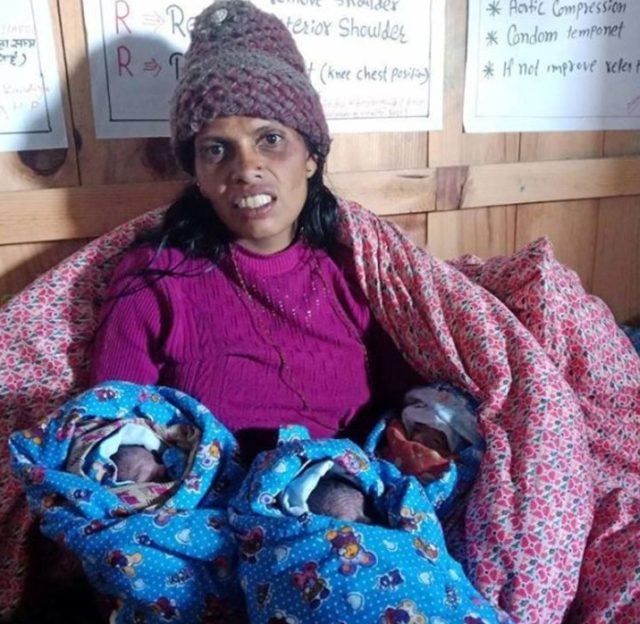 एक आमाले जन्माइन् तिम्ल्याहा सन्तान, शिशुहरुको अवस्था गम्भीर