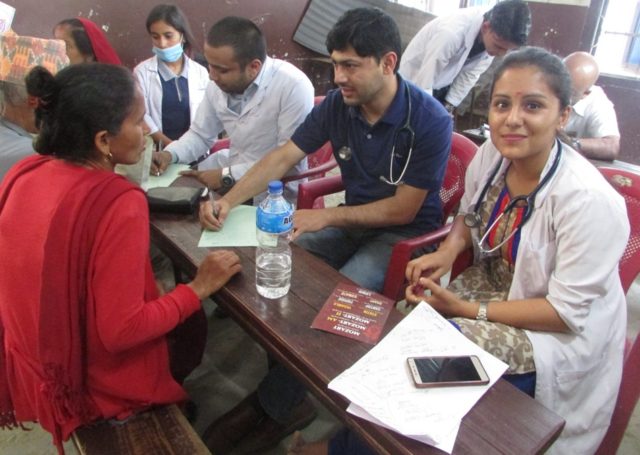 गीतानगरमा स्वास्थ्य शिविर, ३७९ जनाले गराए स्वास्थ्य परीक्षण