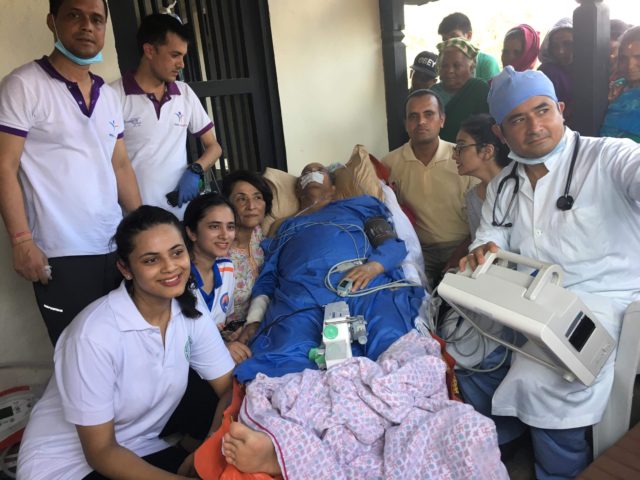 ‘सरले उ त्यै हो मेरो स्कुल भन्दै हामीलाई देखाउनुभयो’