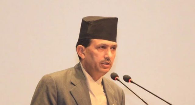 स्वास्थ्य तथा जनसंख्या मन्त्री भानुभक्त ढकाललाई कानून मन्त्रालयको पनि जिम्मा
