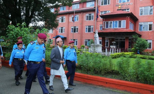 प्रहरी अस्पताललाई मेडिकल कलेज बनाउन पहल गर्छु : गृह सचिव