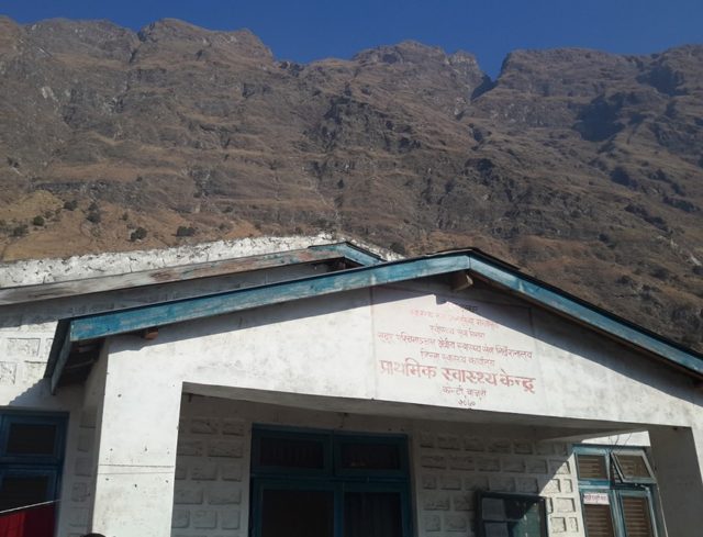 साउनमा प्रयोग गर्नुपर्ने मलेरियाको औषधि गोदाममै थन्कियो