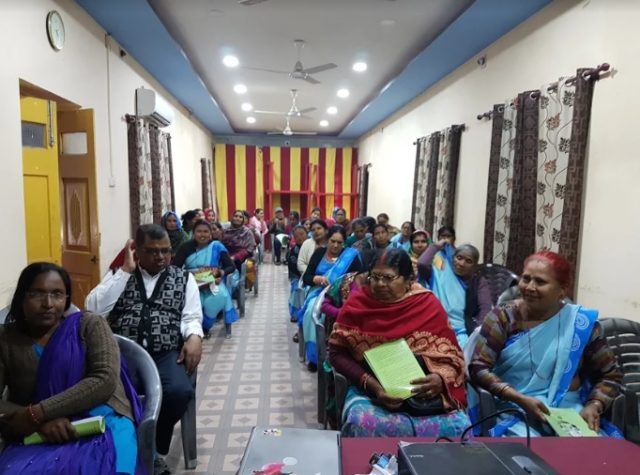शिक्षक, विद्यार्थी र महिला स्वास्थ्य स्वयंसेविकालाई मुख स्वास्थ्य सम्वन्धी प्रशिक्षण