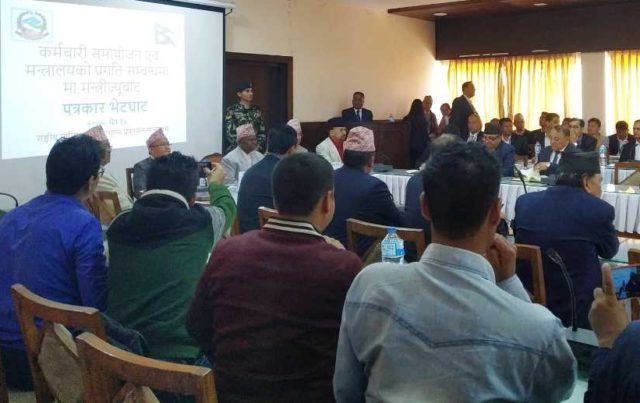 स्वास्थ्यका २७ हजार ३०३ जनाको समायोजन, ६५७ कर्मचारी फाजिलमा