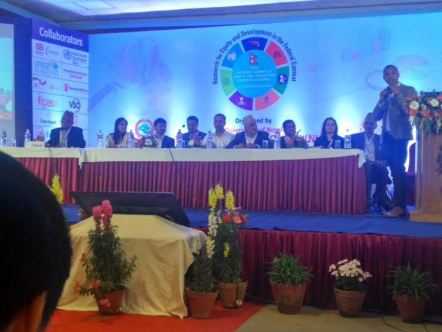 नेपालमा स्वास्थ्य बीमा : ‘अवधारणा राम्रो तर सेवामा कमजोर’