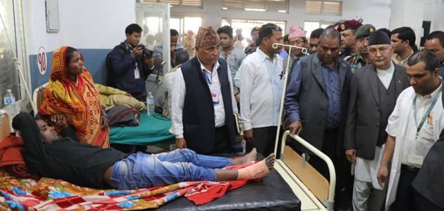 प्रधानमन्त्री ओली कलैया अस्पताल निरीक्षणमा
