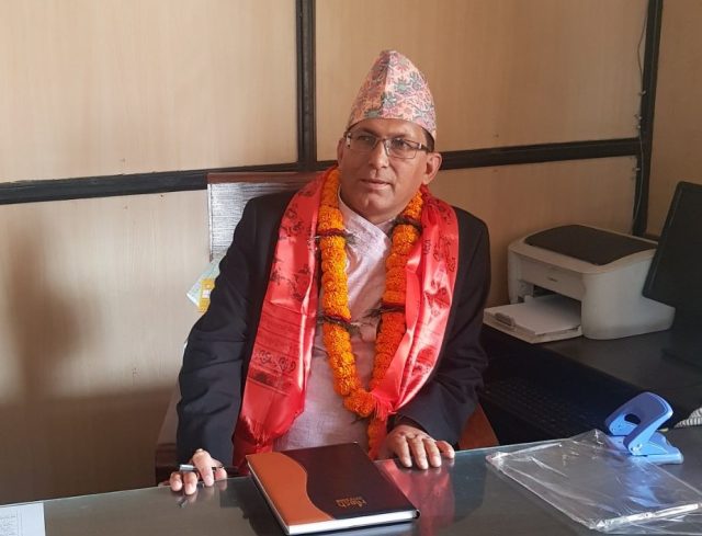 स्वास्थ्यका नयाँ सचिव थपलियाद्धारा पदवहाली