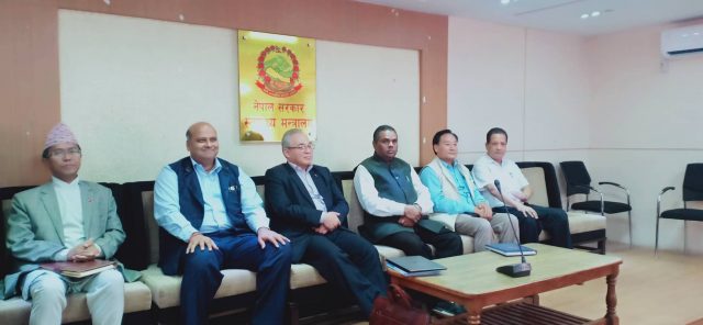 स्वास्थ्य मन्त्रालयमा अस्पताल सुरक्षा सम्बन्धि बैठक सम्पन्न, कसले के बोले ?