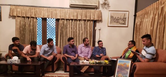 चिकित्सा शिक्षाका लागि बंगलादेश पुगेका नेपाली विद्यार्थीले राजदुत डा. मिश्रलाई भेटेर समस्या सुनाए
