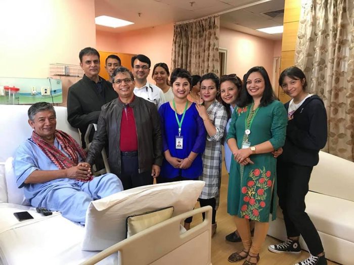 कलाकार मदनकृष्ण श्रेष्ठको मुटुमा स्टेन्ट राखियो