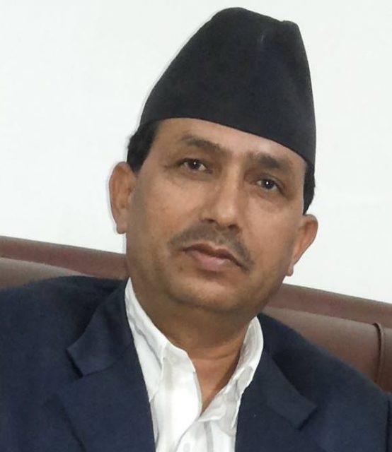 स्वास्थ्य मन्त्री भानुभक्त ढकाल, उपेन्द्र यादवलाई कानून मन्त्रालयमा सरुवा