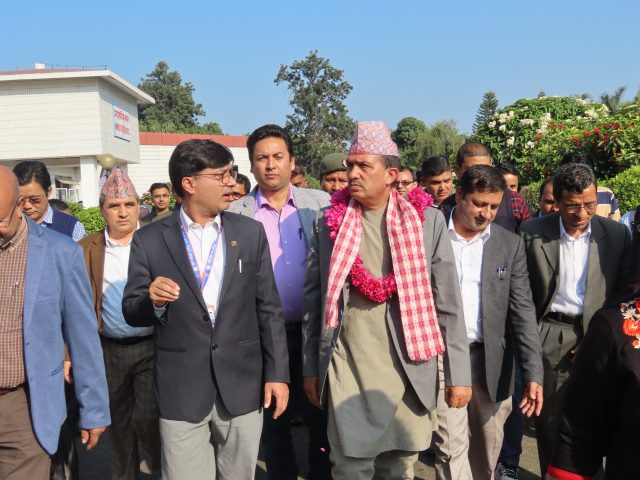 पैसा नभएकै कारण नागरिक उपचारबाट वञ्चित हुँदैनन्ः स्वास्थ्य मन्त्री ढकाल