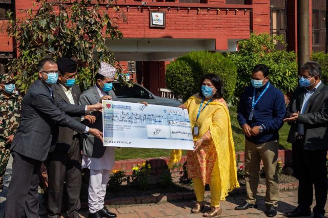 आइसियू विस्तार गर्न राप्ती स्वास्थ्य विज्ञान प्रतिष्ठानलाई अमेरिका नेपाल मेडिकल फाउन्डेशनको ६८ लाख सहयोग