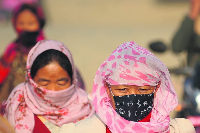 कोरोना रोक्न विश्व स्वास्थ्य संगठनको नयाँ सुझाव : कपडाकै भएपनि मास्क लगाउँ