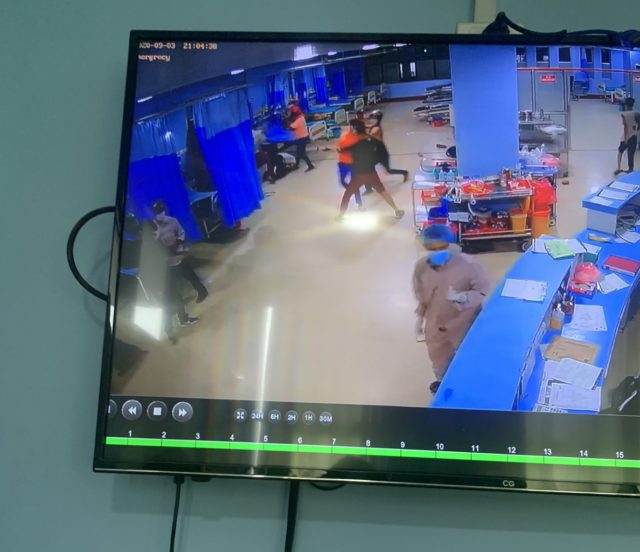 मनमोहन अस्पतालको आकस्मिक कक्षमै ग्याङ फाइट, घाइते सहित स्वास्थ्यकर्मी कुटिए