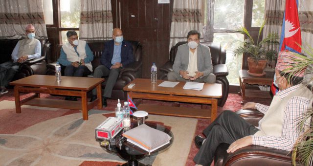 स्वास्थ्य मन्त्री ढकाल भन्छन्, ‘तत्काल लकडाउन गर्ने योजना छैन’