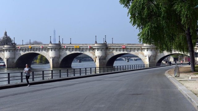 कोरोना संक्रमण बढेपछि फ्रान्समा पुन: देशब्यापी लकडाउन