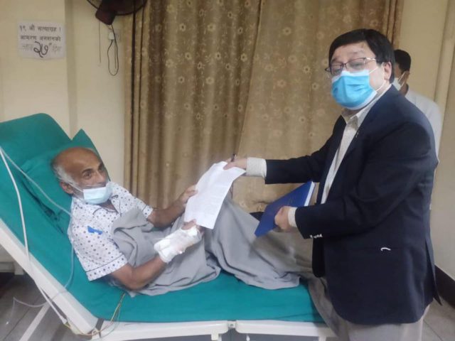 सरकार र डा गोविन्द केसीबीच ८ बुँदे सहमति, अनसन आज तोडिने