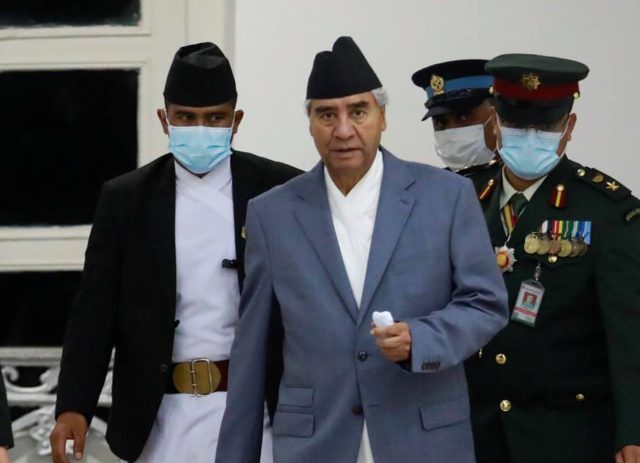 प्रधानमन्त्री देउवाले आज काठमाडौँ र ललितपुरका सातवटा खोप केन्द्रको निरीक्षण गर्ने