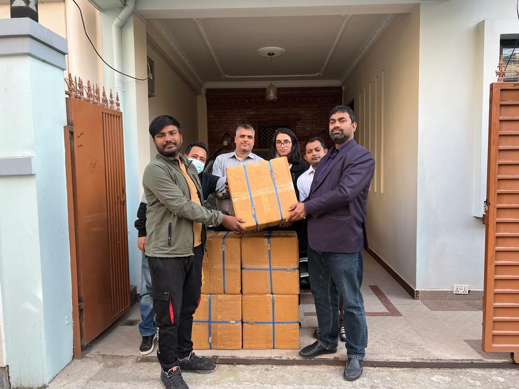 बाजुराको मुक्तिकोटमा प्रोटिन पाउडर पठाउँदै खातुन केयर फाउन्डेशन