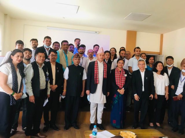 औषधि व्यवस्था विभाग र राष्ट्रिय औषधि प्रयोगशालाको अनुगमन गर्न पुगे स्वास्थ्य मन्त्री खापुङ
