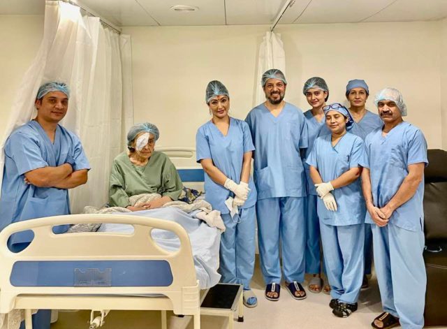 पूर्वमुमा बडामहारानी रत्नको ९४ वर्षको उमेरमा आँखाको शल्यक्रिया
