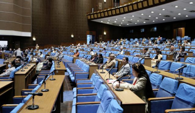 अत्यधिक गर्मीले जनजीवन कष्टकर भएको भन्दै सरकारको ध्यानाकर्षण