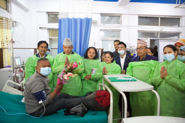 स्वास्थ्य मन्त्री गिरीद्धारा भेरी अस्पतालमा बिस्तारित हेमो डायलासिस सेवाको शुभारम्भ