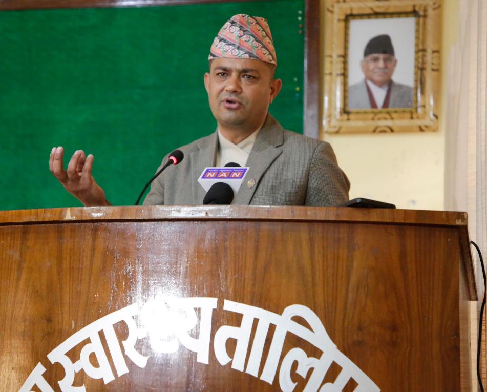 ‘बुस्टर डोज’ ल्याउने योजना बनाउन स्वास्थ्यमन्त्री गिरीको निर्देशन