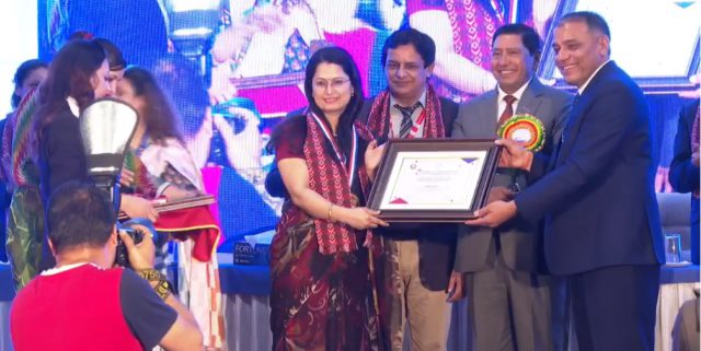 यी हुन् स्वास्थ्य तथा जनसंख्या वैज्ञानिकहरुको नवौँ राष्ट्रिय सम्मेलनमा अवार्ड जित्नेहरु