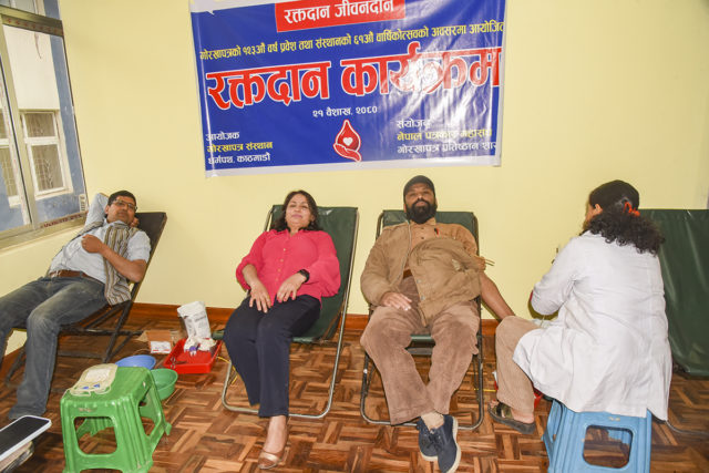 प्रेमसागरले गरे १७४ औँ पटक रक्तदान