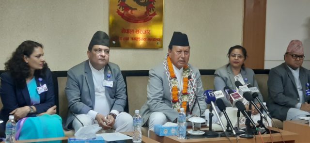 खरीद गरी प्रयोगमा नआएका उपकरण तथा स्वास्थ्य सामग्रीको विवरण उपलव्ध गराउन निर्देशन