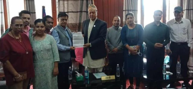 स्थानीय तहलाई पठाइएको पत्र प्रति एमाले निकट स्वास्थ्यकर्मी संगठनको आपत्ति