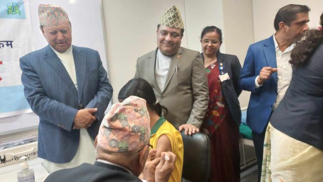 पाठेघरको मुखको क्यान्सर विरुद्धको निशुल्क खोप लगाउन काठमाडौँमै आएनन् किशोरीहरु