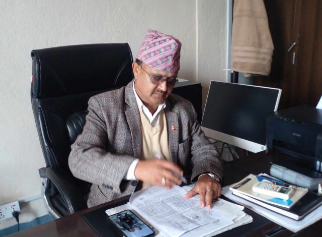 ७० दिन पछि पुन: काममा फर्किए स्वास्थ्य बीमा बोर्डका कार्यकारी निर्देशक डा. बसौला