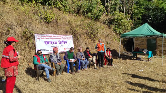 भूकम्प प्रभावित रुकुम पश्चिममा घुम्ती स्वास्थ्य शिविर