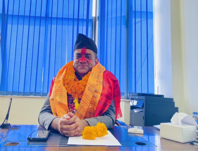 मेडिकल काउन्सिलको नव नियुक्त रजिष्ट्रार डा. सतिशकुमार देवले जिम्मेवारी सम्हाले