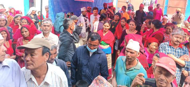 नवलपुरको बुलिङटारमा नि:शुल्क स्वास्थ्य शिविर, ४५० जनाले लिए सेवा