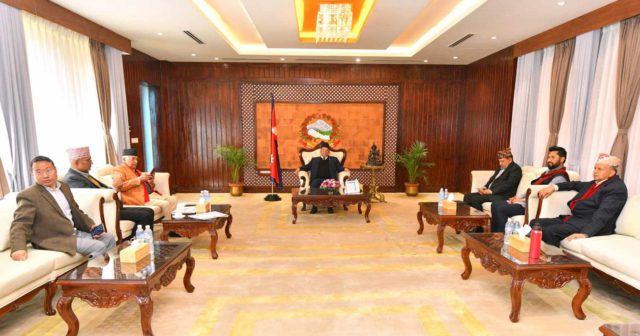 आज तीन पार्टीबाट तीन मन्त्रीले मात्रै सपथ लिने