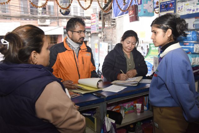 काठमाडौँ महानगर भित्र मापदण्ड विपरित सञ्चालित फार्मेसी छ्याप-छ्याप्ती